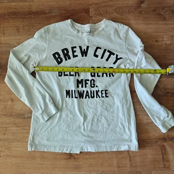 Brew City Beer Gear Milwaukee 100% Cotton Long Sleeve Tee - Picture 2 of 2